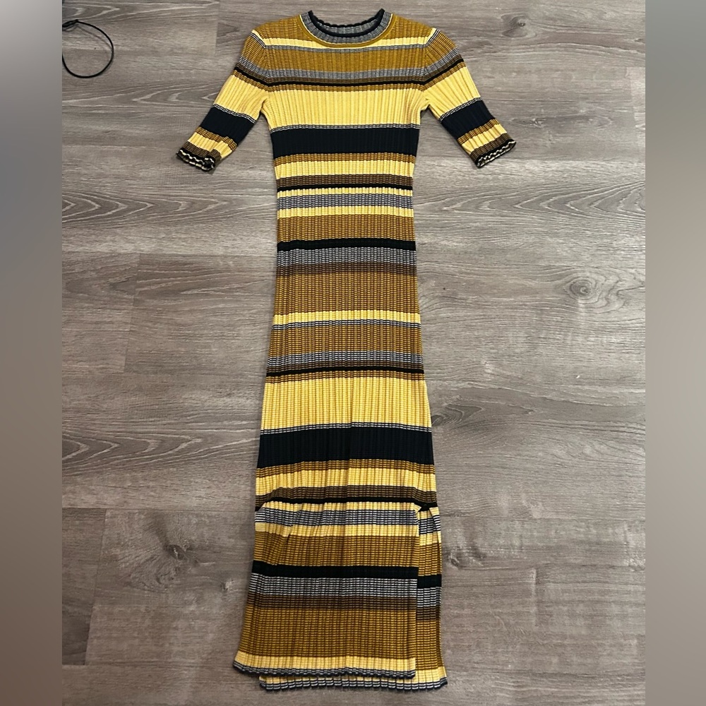 H&M adorable bodycon dress🤩
